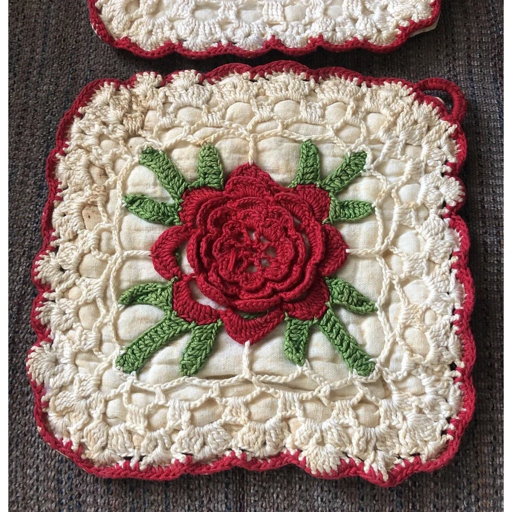 Vintage  Pot Holders Crocheted Red Rose & Ivory LOT OF 2 RETRO KITCHEN